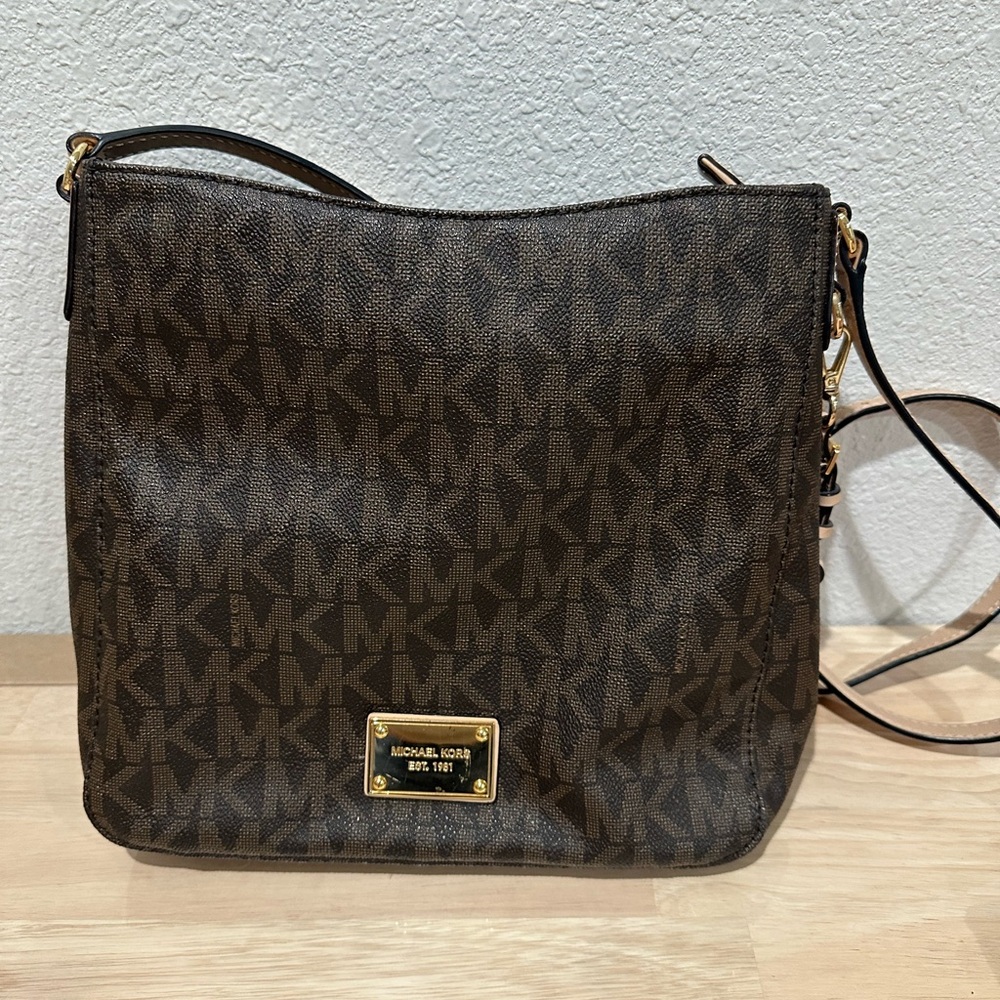 Michael Kors crossbody bag. NWOT